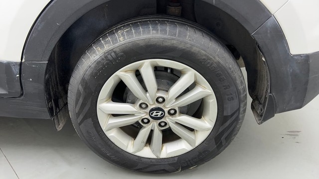 Second-hand 2015 Hyundai Creta 1.6 EX Petrol for sale in Coimbatore-19