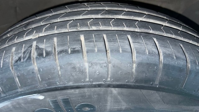 Second-hand 2015 Hyundai Creta 1.6 EX Petrol for sale in Coimbatore-23