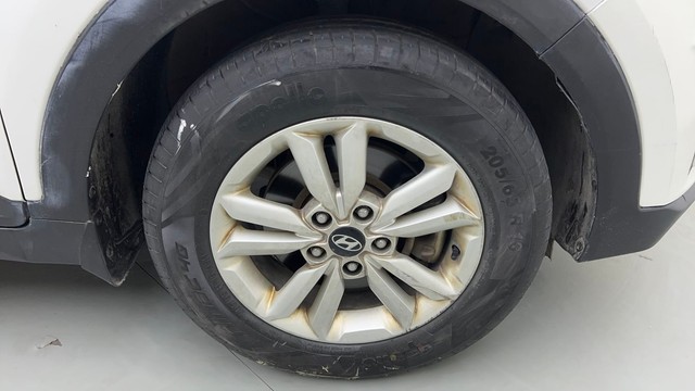 Second-hand 2015 Hyundai Creta 1.6 EX Petrol for sale in Coimbatore-17