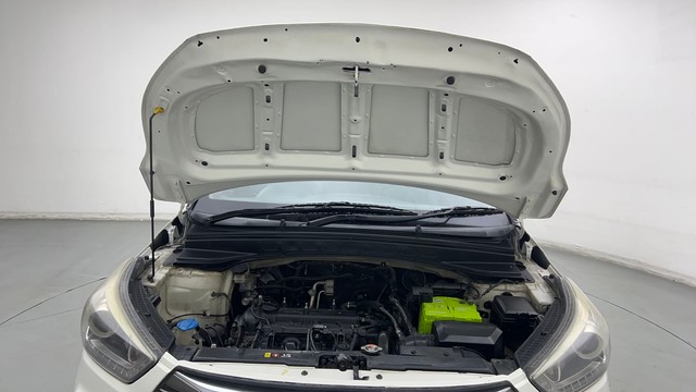 Second-hand 2015 Hyundai Creta 1.6 EX Petrol for sale in Coimbatore-8