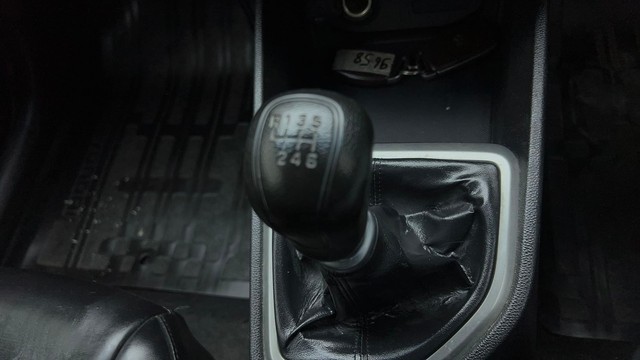 Second-hand 2015 Hyundai Creta 1.6 EX Petrol for sale in Coimbatore-12