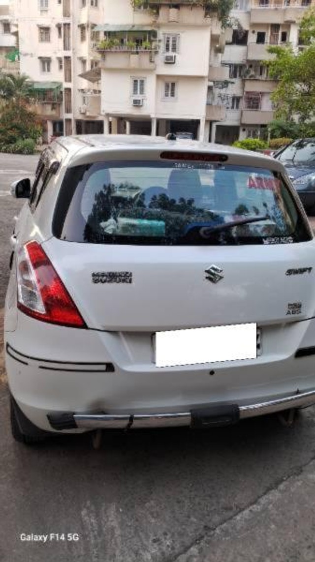 Second-hand 2012 Maruti Swift ZXI for sale in Kolkata-4