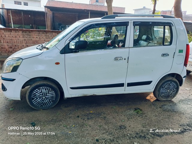 Second-hand 2015 Maruti Suzuki Wagon R LXI BS IV for sale in Hathras-4