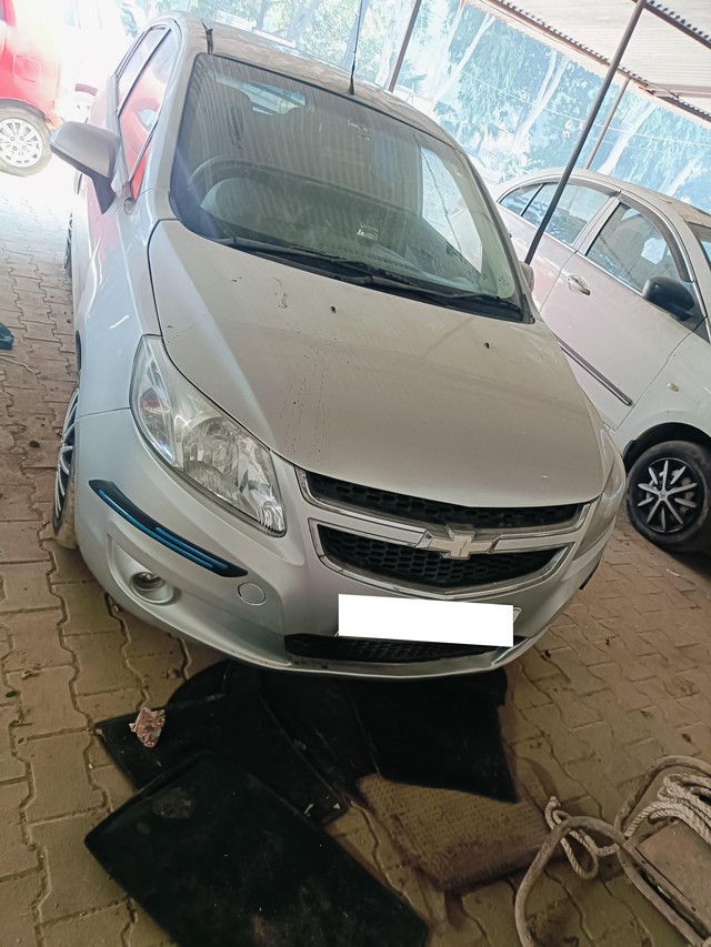 Second-hand 2012 Chevrolet Sail Hatchback Diesel for sale in Hathras-1