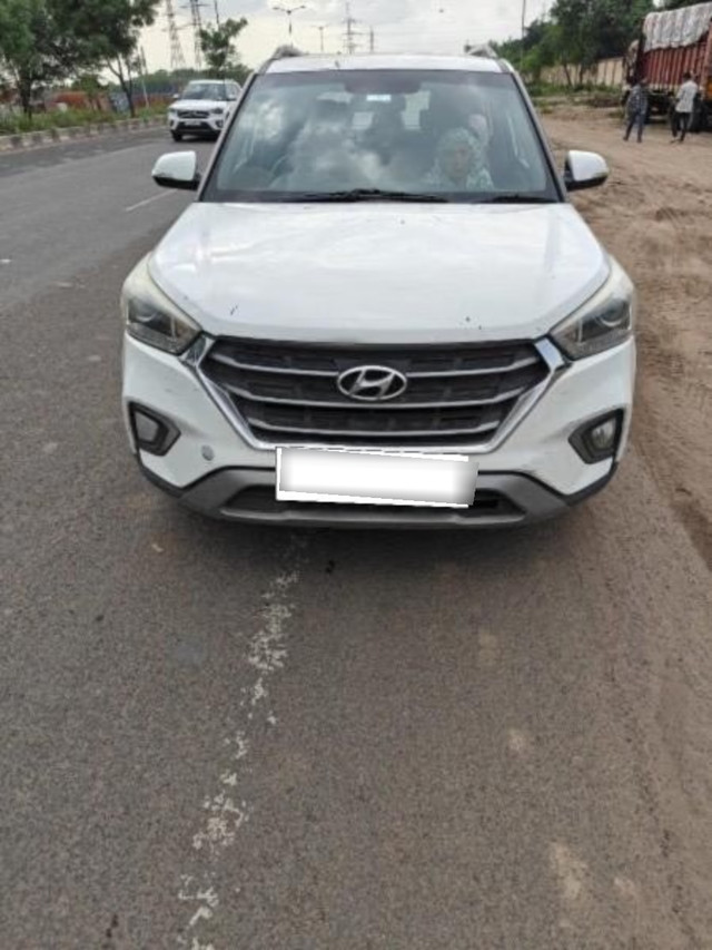 Second-hand 2016 Hyundai Creta 1.6 CRDi SX for sale in Ahmedabad-8