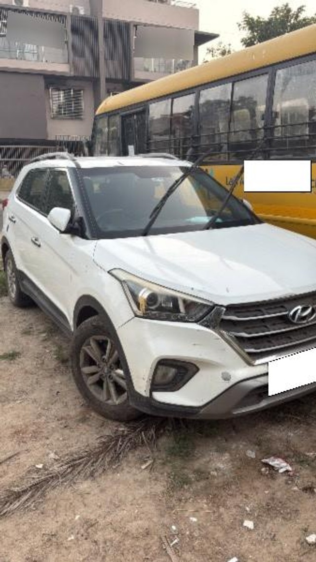 Second-hand 2016 Hyundai Creta 1.6 CRDi SX for sale in Ahmedabad-7