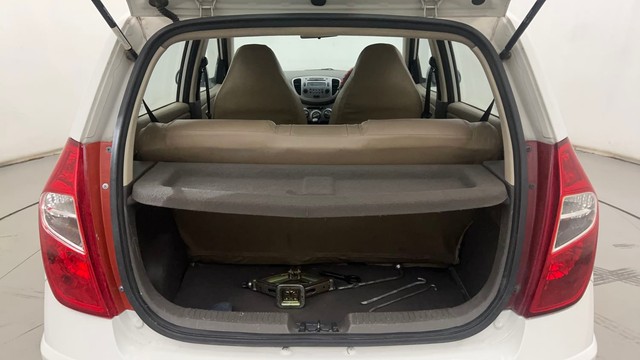 Second-hand 2014 Hyundai i10 Sportz 1.1L for sale in Hyderabad-9