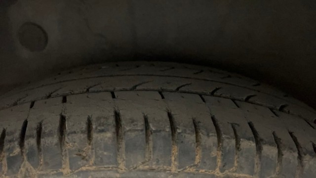 Second-hand 2014 Hyundai i10 Sportz 1.1L for sale in Hyderabad-24