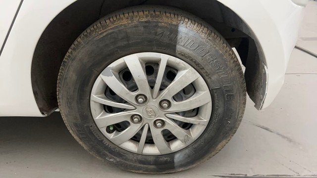 Second-hand 2014 Hyundai i10 Sportz 1.1L for sale in Hyderabad-19