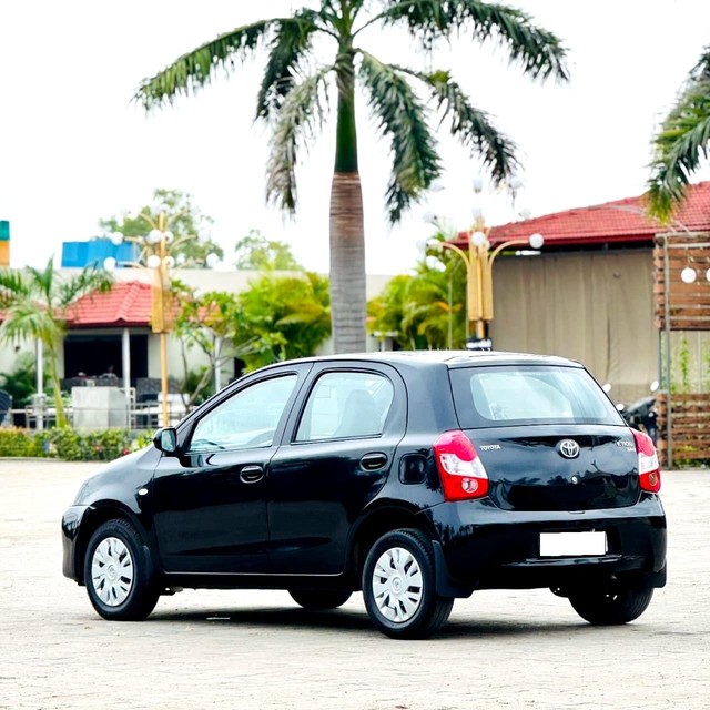 Second-hand 2011 Toyota Etios GD for sale in Surat