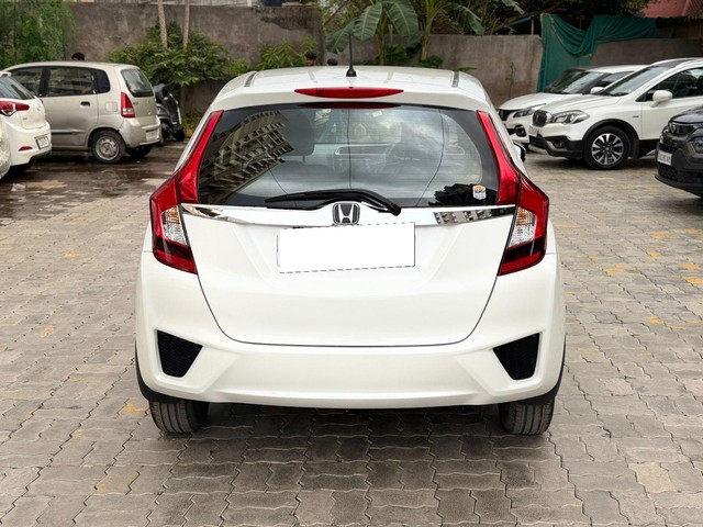 Second-hand 2016 Honda Jazz 1.2 V AT i VTEC for sale in Rajkot-1