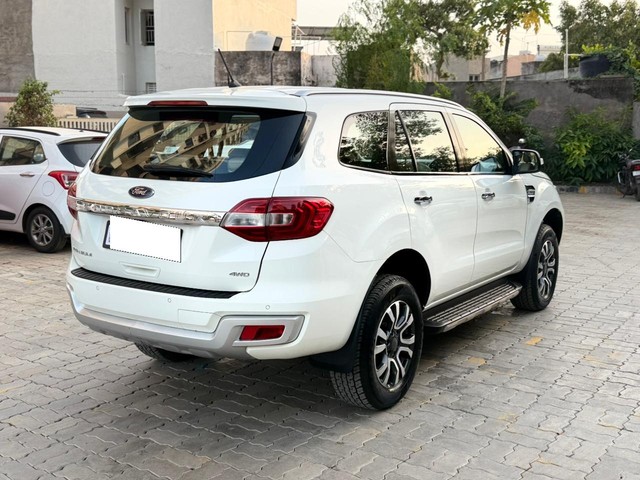 Second-hand 2019 Ford Endeavour 3.2 Titanium AT 4X4 for sale in Rajkot-6