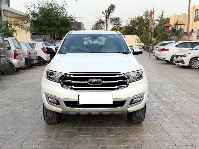 Second-hand 2019 Ford Endeavour 3.2 Titanium AT 4X4 for sale in Rajkot-3