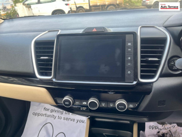 Second-hand 2021 Honda City V MT for sale in Pune-19