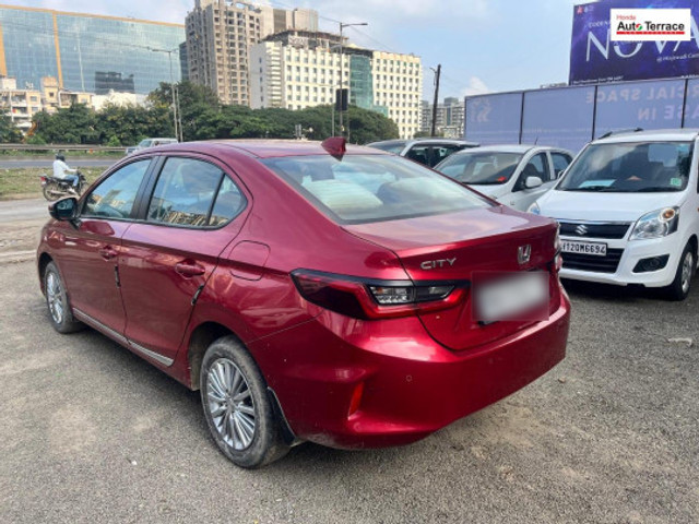 Second-hand 2021 Honda City V MT for sale in Pune-3