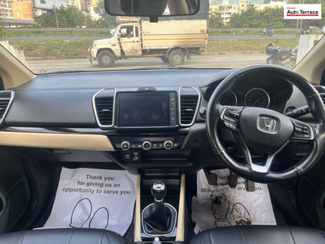 Second-hand 2021 Honda City V MT for sale in Pune-13