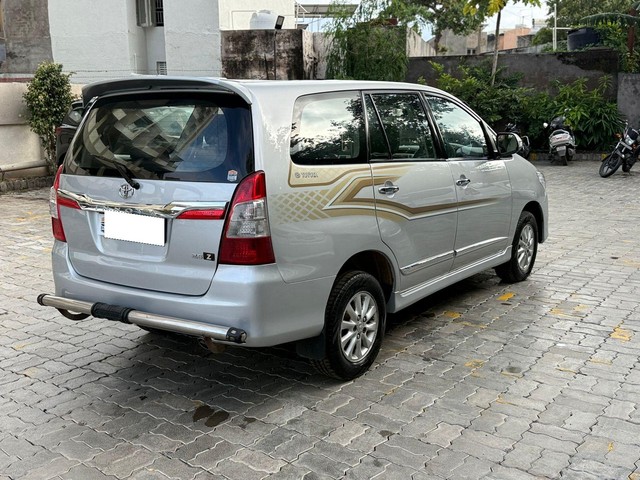 Second-hand 2014 Toyota Innova 2.5 Z Diesel 7 Seater BS IV for sale in Rajkot-6