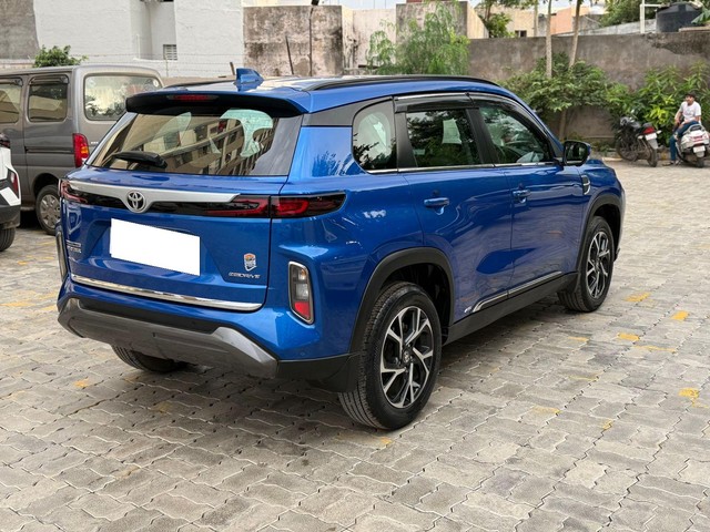 Second-hand 2022 Toyota Hyryder V AWD BSVI for sale in Rajkot-6