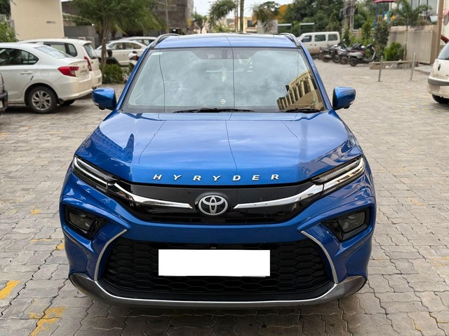 Second-hand 2022 Toyota Hyryder V AWD BSVI for sale in Rajkot-3