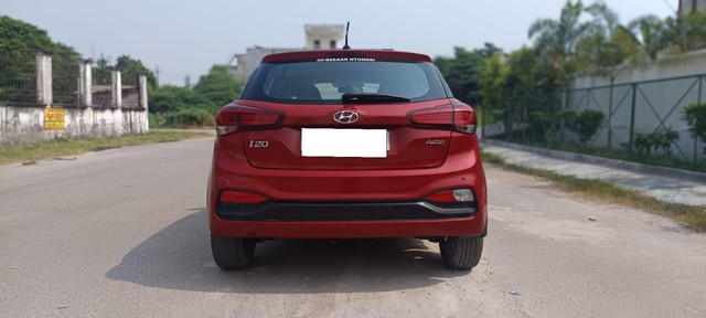 Second-hand 2018 Hyundai i20 1.2 Asta Option for sale in Noida