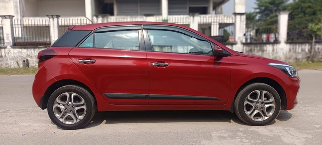 Second-hand 2018 Hyundai i20 1.2 Asta Option for sale in Noida