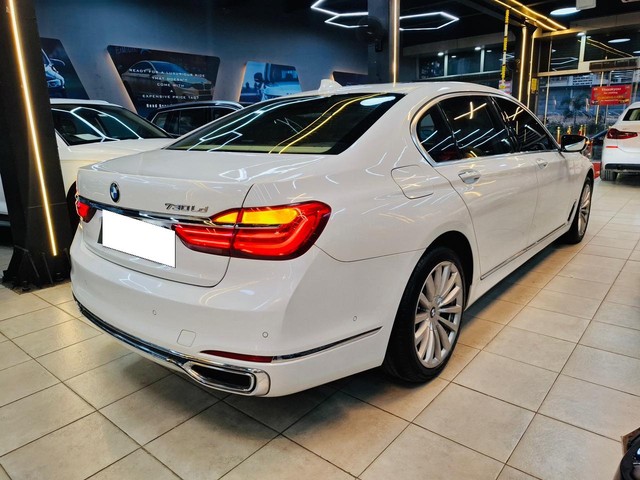BMW 7 Series 730Ld DPE Signature Second-hand 2017 BMW 7 Series 730Ld DPE Signature for sale in Thane-5
