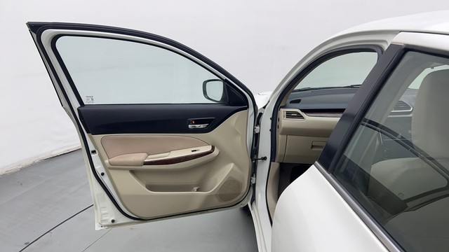 Second-hand 2020 Maruti Dzire ZXI Plus for sale in Ghaziabad-33