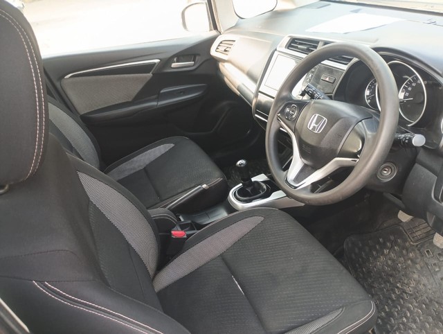 Second-hand 2018 Honda WR-V i-VTEC VX for sale in Faridabad-7