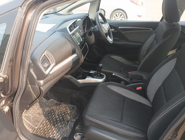 Second-hand 2018 Honda WR-V i-VTEC VX for sale in Faridabad-14