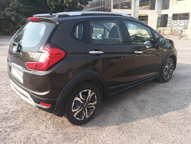 Second-hand 2018 Honda WR-V i-VTEC VX for sale in Faridabad-2