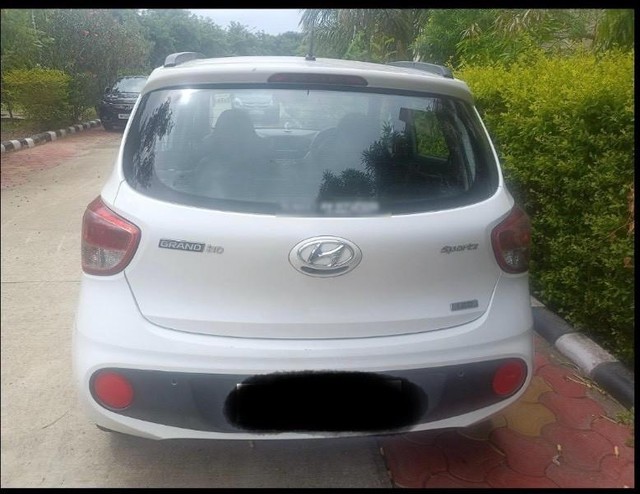 Second-hand 2017 Hyundai Grand i10 1.2 CRDi Sportz Option for sale in Gorakhpur