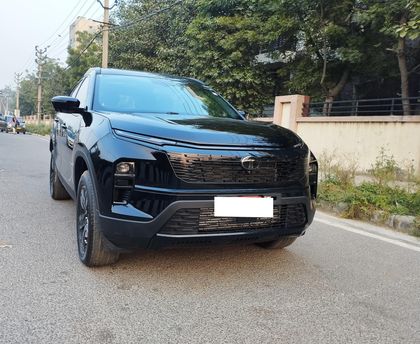 2025 Tata Safari Pure X Dark AT