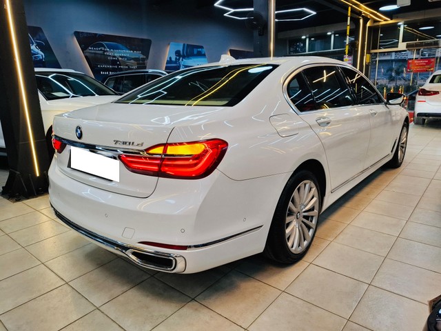 Second-hand 2017 BMW 7 Series 730Ld DPE Signature for sale in Pune-6