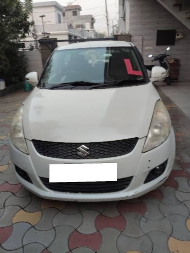 Second-hand 2013 Maruti Swift VDI for sale in Ludhiana-2