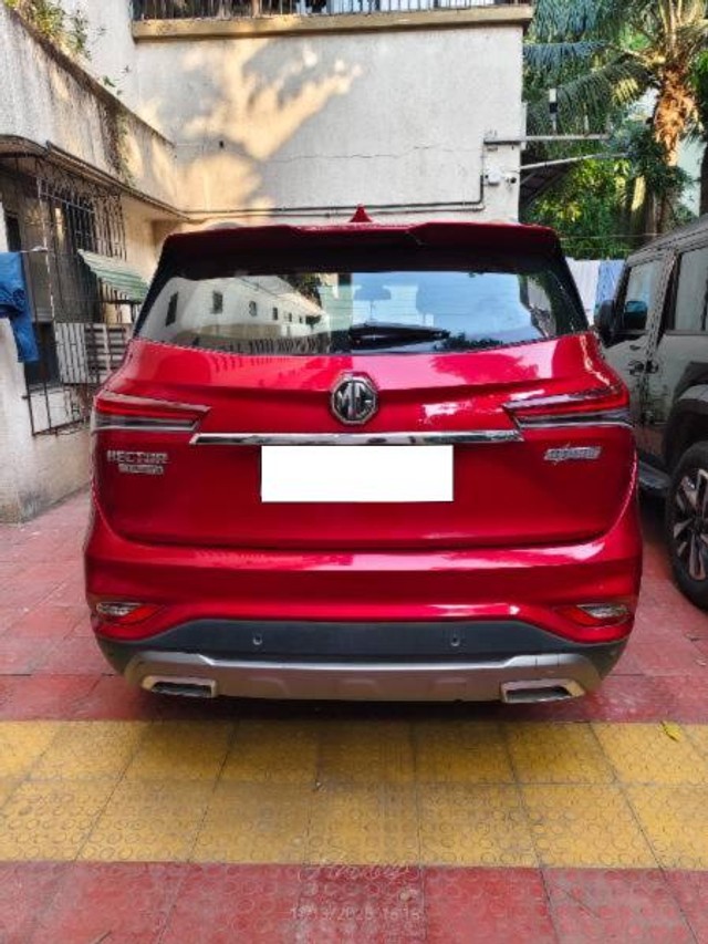 Second-hand 2020 MG Hector Plus Sharp Hybrid MT for sale in Mumbai-4