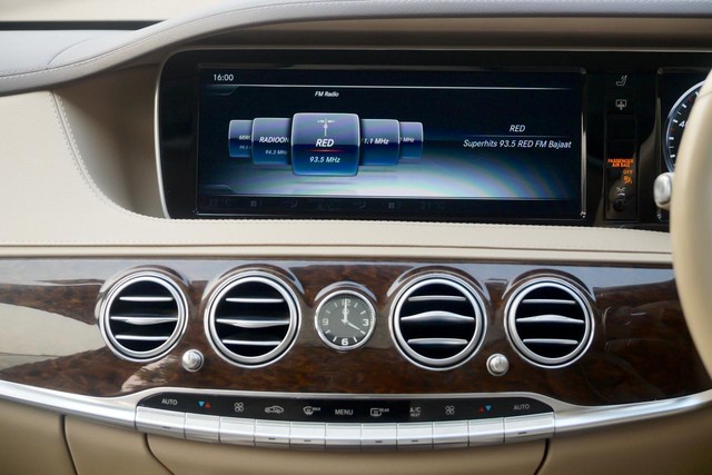 Second-hand 2016 Mercedes-Benz S-Class S400 for sale in New Delhi-19