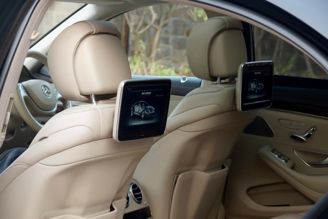 Second-hand 2016 Mercedes-Benz S-Class S400 for sale in New Delhi-21