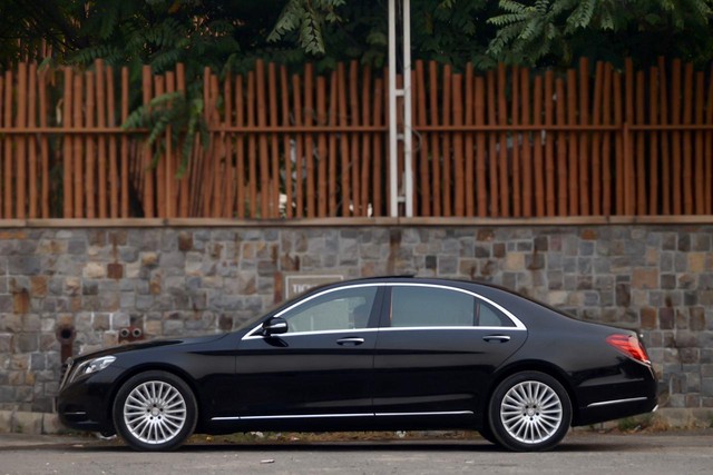 Second-hand 2016 Mercedes-Benz S-Class S400 for sale in New Delhi-3