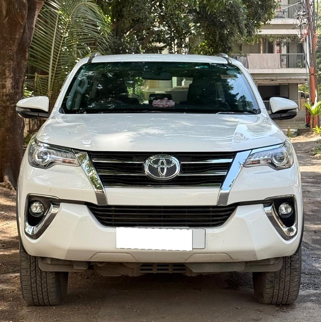 Second-hand 2017 Toyota Fortuner 2.8 2WD AT BSIV for sale in Nashik