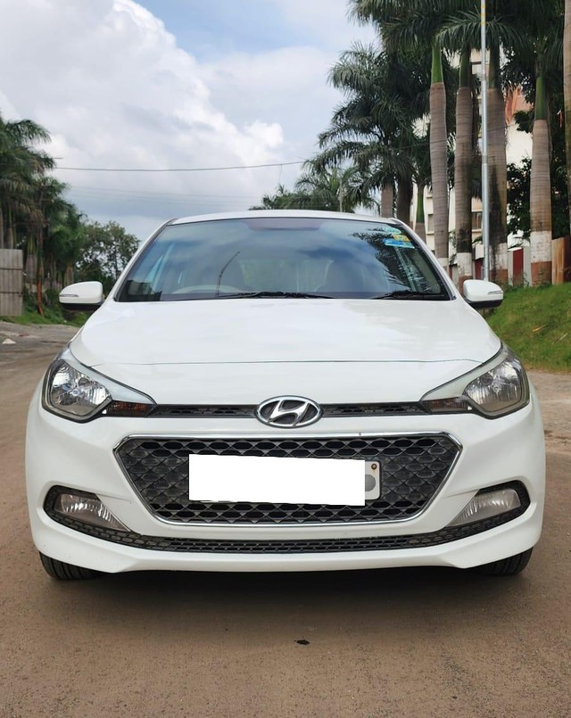 Second-hand 2015 Hyundai i20 Sportz 1.2 for sale in Nashik-5