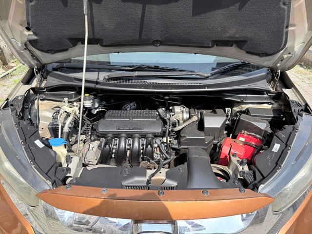 Second-hand 2017 Honda WR-V i-VTEC VX for sale in Thane-5