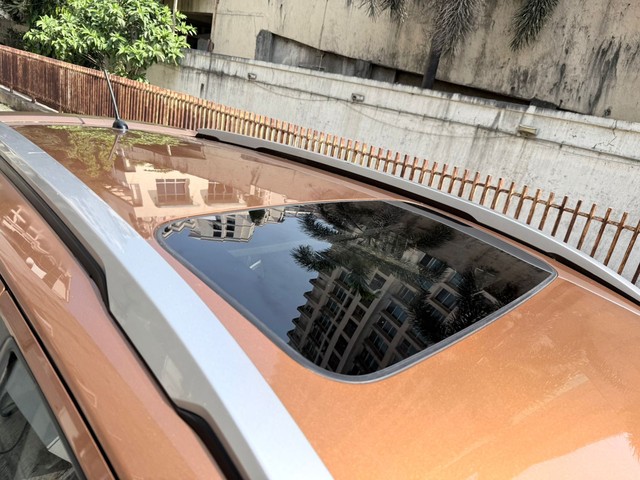 Second-hand 2017 Honda WR-V i-VTEC VX for sale in Thane-17