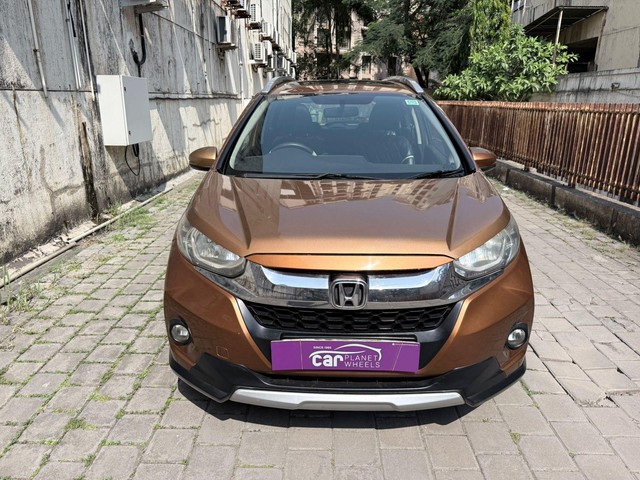 Second-hand 2017 Honda WR-V i-VTEC VX for sale in Thane-4
