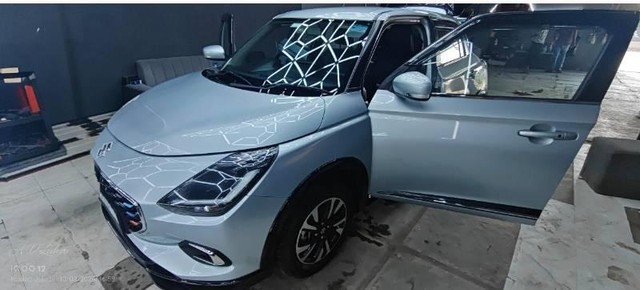 Second-hand 2024 Maruti Swift ZXi Plus for sale in Nadiad-2