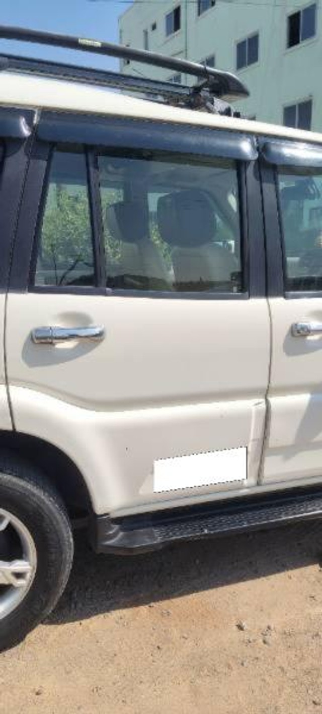 Second-hand 2015 Mahindra Scorpio S10 7 Seater 2WD for sale in Hyderabad-12
