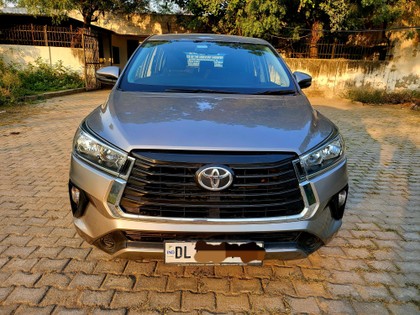 Second-hand 2022 Toyota Innova Crysta 2.7 GX 8 STR for sale in New Delhi