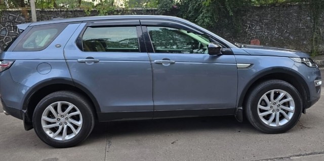 Second-hand 2018 Land Rover Discovery HSE Luxury 3.0 TD6 for sale in Mumbai-1