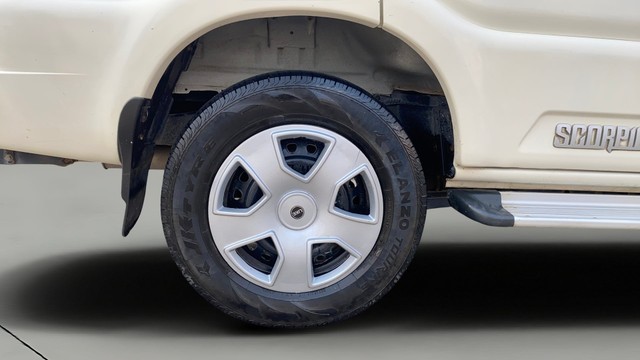 Second-hand 2021 Mahindra Scorpio S5 for sale in Patna-24