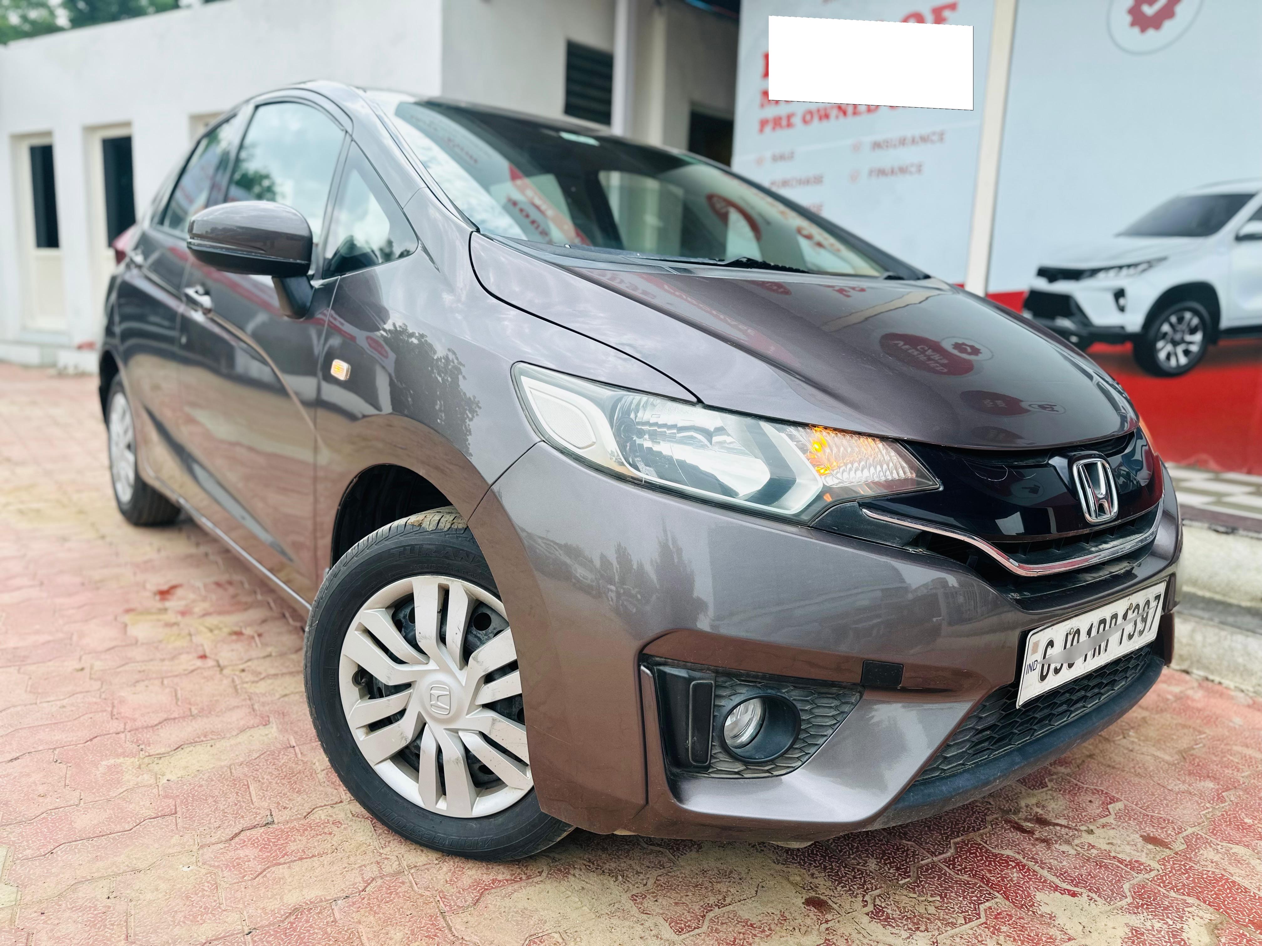 Used 2016 Honda Jazz 1199 cc Petrol Manual Car in Ahmedabad at