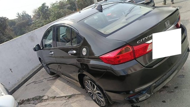 Second-hand 2017 Honda City i VTEC VX for sale in Maharajganj-4